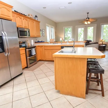 This Is It! 6 Rooms! Bay Views, Pool, Games, Bikes & More, Sleeps 17!